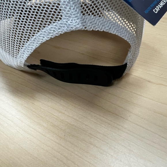 Salomon Hat - Picture 3 of 3